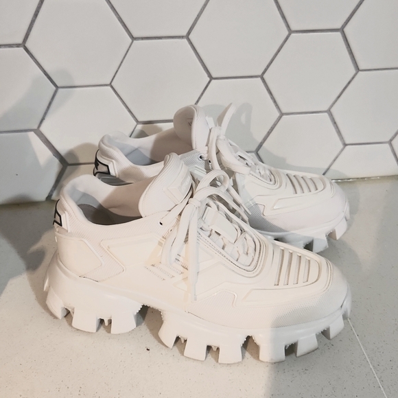 Prada  snickers - Picture 2 of 4